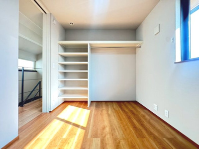 【洋室】 | 箕面市桜ケ丘4丁目貸家