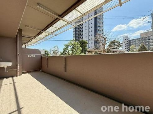 エンゼルフィールズ三国のバルコニー|◆南側ワイドバルコニーです！スロップシンク完備！