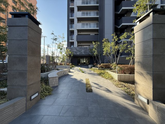 グランアッシュあびこvertのエントランス