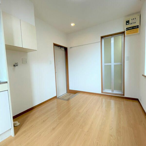 グローウェルス西ヶ原の玄関