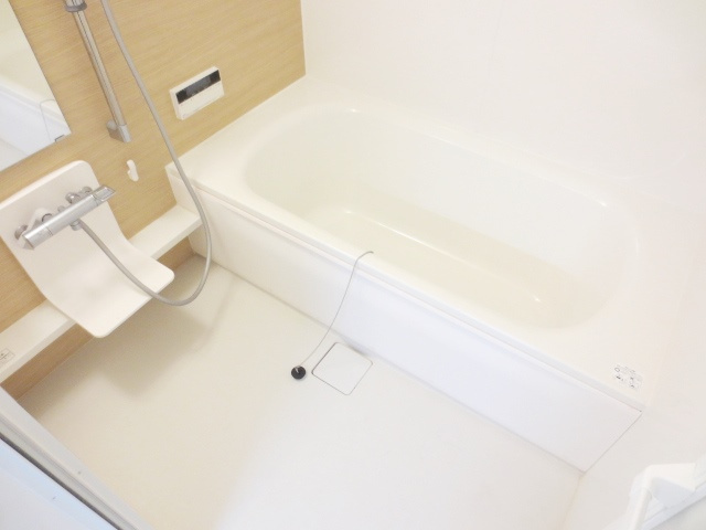 アイリス錦町の浴室