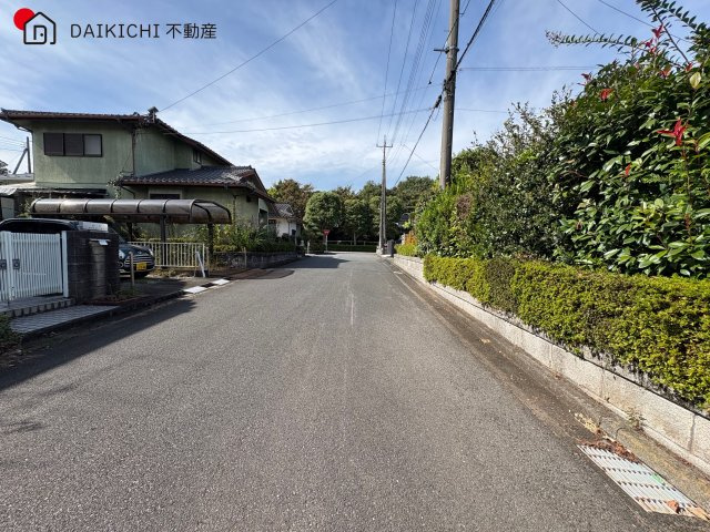 【前面道路含む現地写真】 | KEM東松山市桜山台　中古戸建