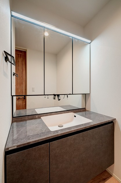 【独立洗面台】