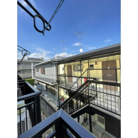 ヒルズ中野のバルコニー