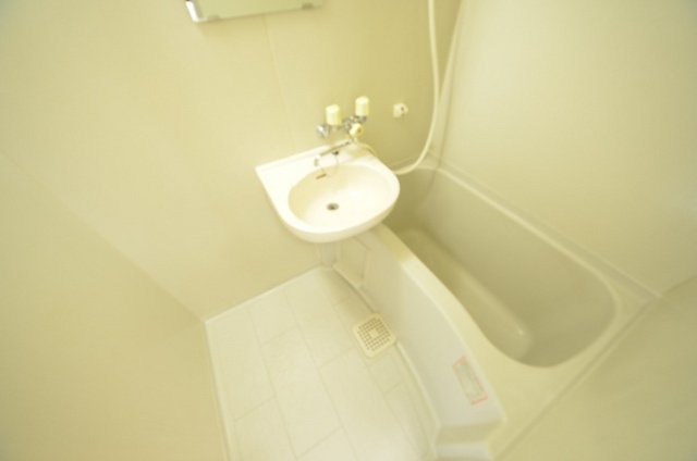 ヒルズ中野の浴室