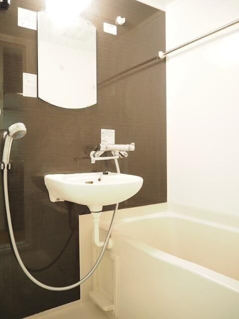 ルーブル南池袋の浴室