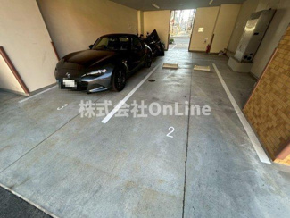 【駐車場】