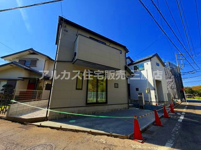 調布市深大寺南町５丁目 京王線 つつじヶ丘駅 新築戸建の外観