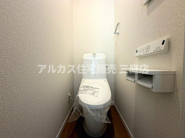 調布市深大寺南町５丁目 京王線 つつじヶ丘駅 新築戸建のトイレ