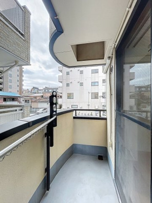 【バルコニー】 | クレセントヴィラ