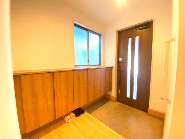 【玄関】 | 鹿沼市晃望台【グランディハウス施工】　4SSLDK