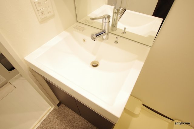 アルグラッド梅田WEST　仲介手数料無料の洗面所