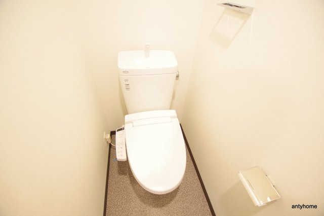 アルグラッド梅田WEST　仲介手数料無料のトイレ