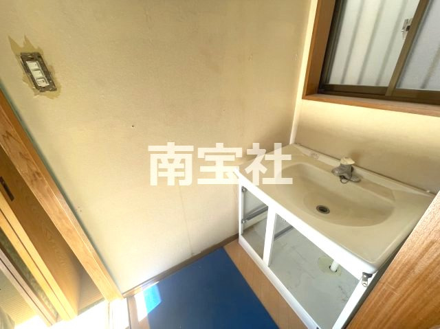 【独立洗面台】 | 大きな鏡設置予定