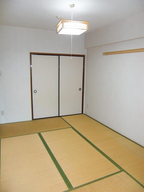 コンフォールドミールの和室