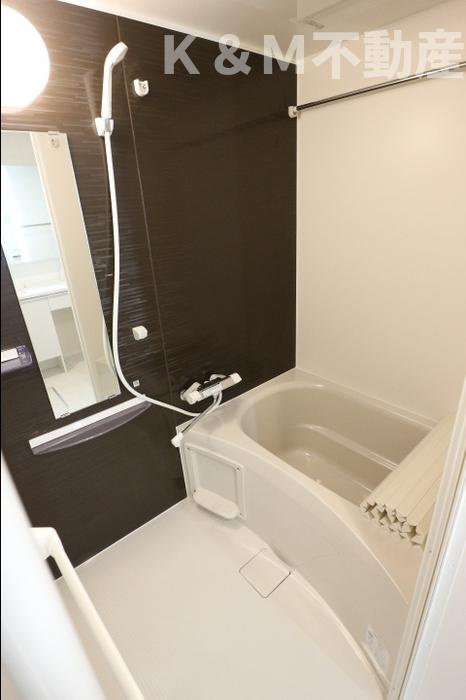 リバービレッジの浴室|落ち着いた空間のお風呂です