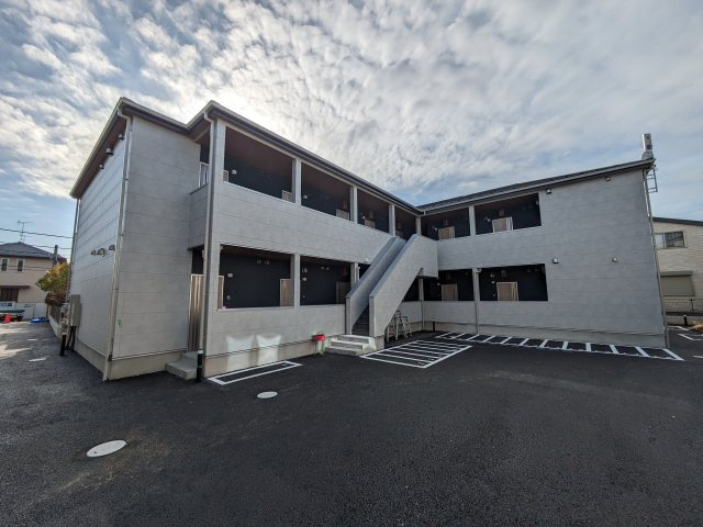 市川市八幡５丁目のアパートの外観