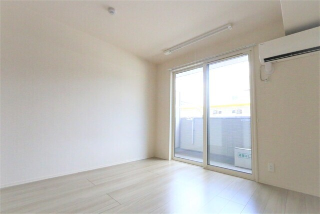 DハイムSAGAの居間・リビング