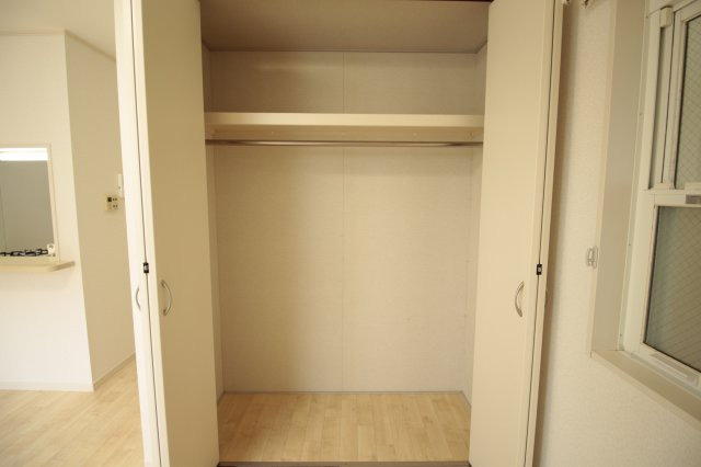 ドムスソラリスの収納|たっぷり収納できるクローゼットです♪
