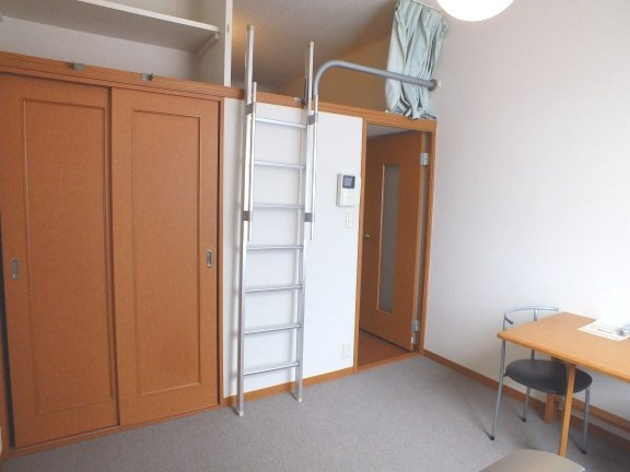 レオパレスグランシャリオの居間・リビング