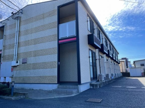 レオパレスサンサーラの外観