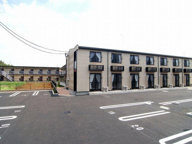 レオパレスサンサーラの外観