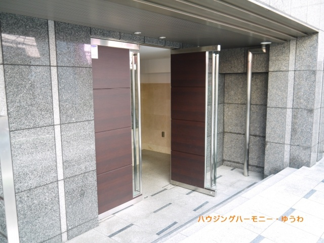 【その他共用部分】 | レーベンハイム板橋フィーリア | 大理石張りの重厚感あるエントランス