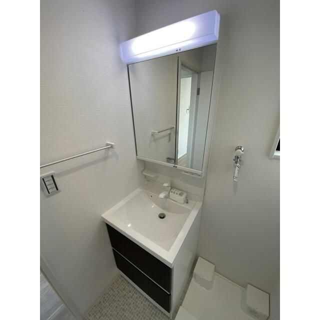 コモド本木の洗面所