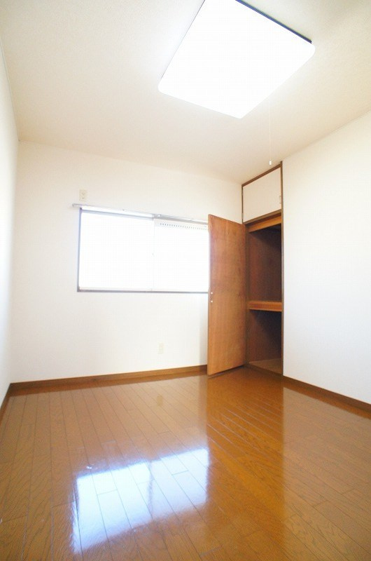 アーデルミーツの寝室