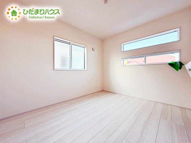 【洋室】 | 水戸市千波町4期　新築戸建　１号棟 | 机にベットを置けば子供部屋の完成です！