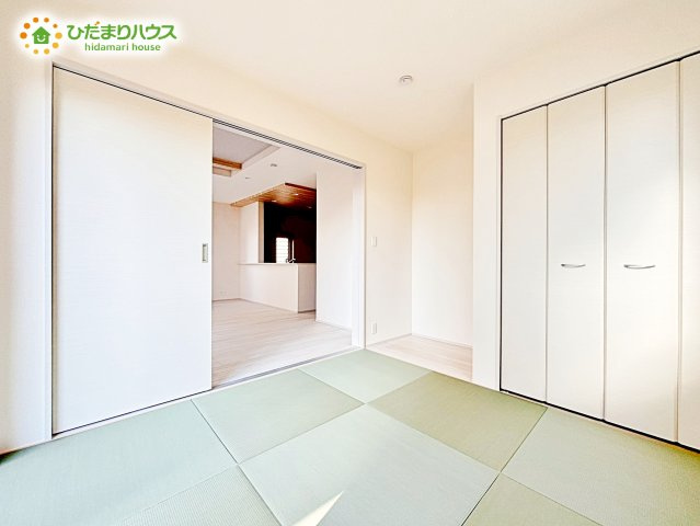 【和室】 | 水戸市千波町4期　新築戸建　１号棟 | リビングに隣接した和室は収納もしっかりと確保されています！