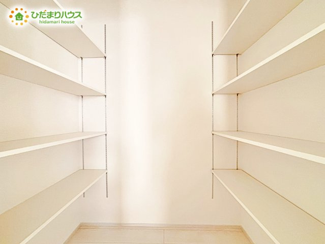 【収納】 | 水戸市千波町4期　新築戸建　１号棟 | 収納スペースが広いため、布団や季節家電など大型のものを収納できますね