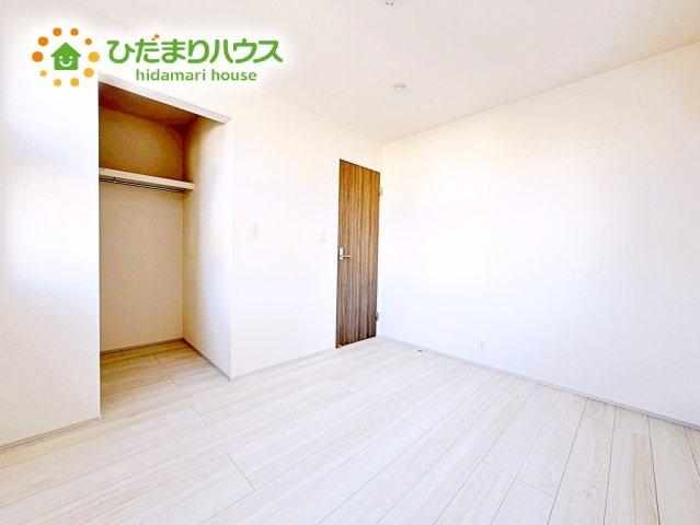 【洋室】 | 水戸市千波町4期　新築戸建　2号棟 | 机にベットを置けば子供部屋の完成です！