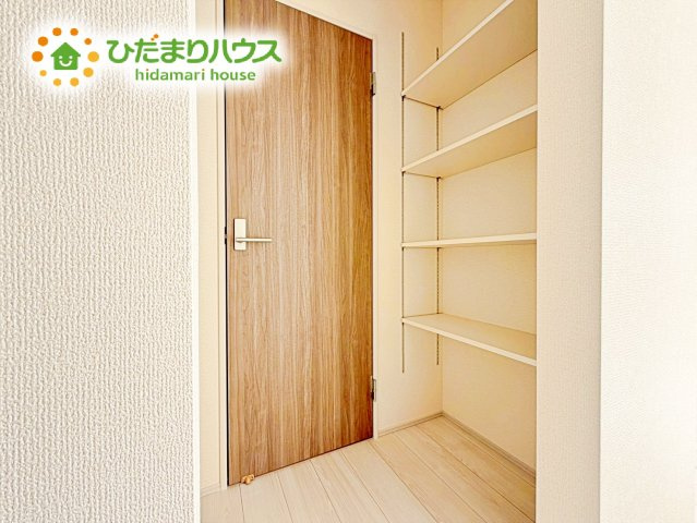 【収納】 | 水戸市千波町4期　新築戸建　2号棟 | パントリー完備で散らかりがちなキッチン回りもラクラクお片付けできちゃいます！(*^-^*)