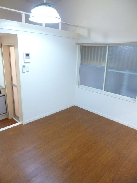 Ｊハイムの洋室|★洋室６帖★