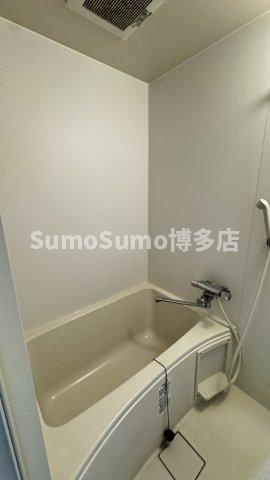 シャンブル筑紫の浴室