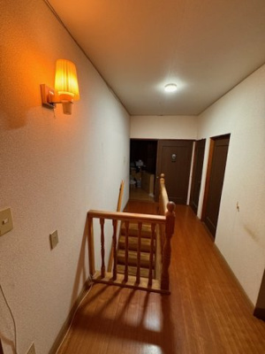 【和室】 | 東海市富木島町東長口中古建て | 撮影
社長の村田です！
自らプレイヤーとして営業しています
長年の経験と実績から皆様により良いマイホーム購入のご提案をいたします。
住宅ローンの不安や購入後の不安等何でもご相談ください。