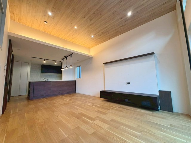 「ミサワホーム施工」中古戸建　千代川町小林植田の居間・リビング