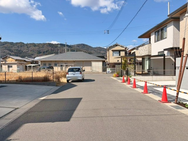 「ミサワホーム施工」中古戸建　千代川町小林植田の前面道路含む現地写真