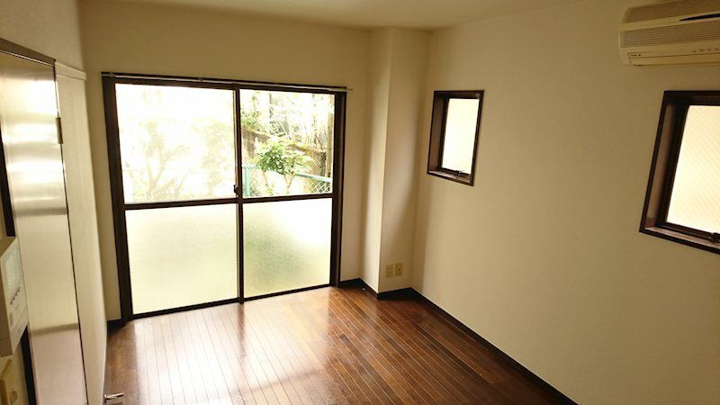 サンスティパレスの居間・リビング