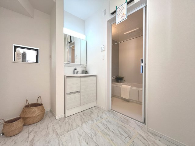 『八王子市新築戸建て』八王子市大和田町5丁目30-26【仲介手数料無料】の玄関|～仲介手数料無料☆八王子ひなた不動産～　八王子市大和田町　新築戸建て