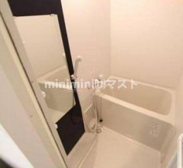 コスモ梅田ＷＥＳＴの浴室