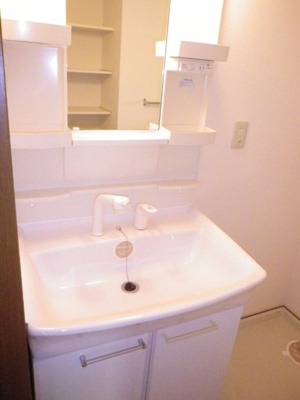 【独立洗面台】 | ファミール寿