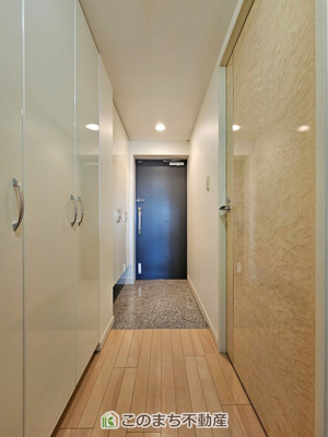 【玄関】 | サンクレイドル宇都宮操町ウインフォート | 玄関周りは家の顔！スタイリッシュな玄関が特徴です！