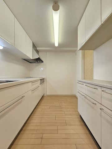 サンクレイドル宇都宮操町ウインフォートのキッチン|（2024年1月リフォーム済）