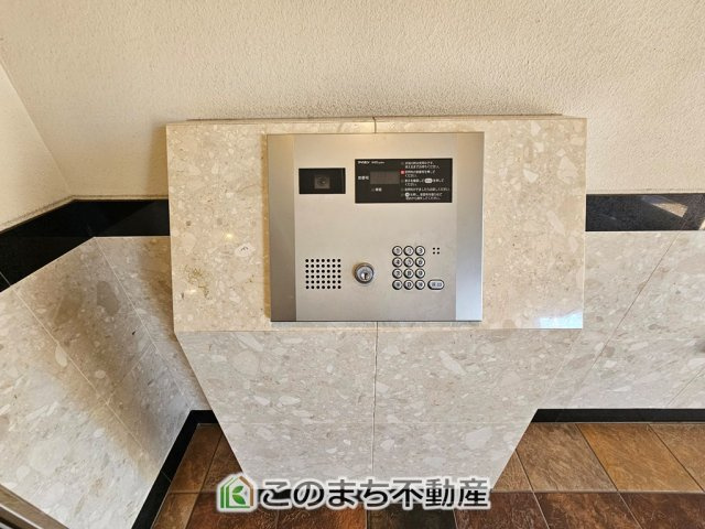 サンクレイドル宇都宮操町ウインフォートのエントランス|オートロック付きのエントランス