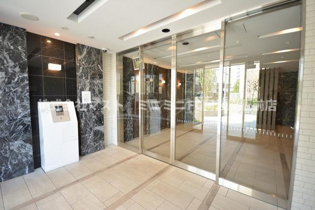 大阪市西区九条南３丁目の賃貸マンションのロビー