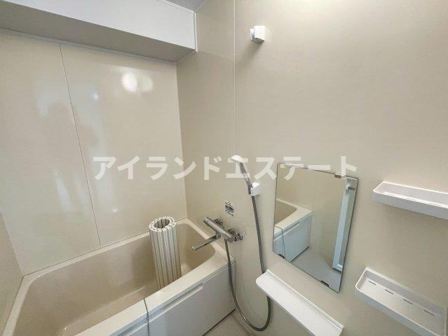 ウイングオオバ　独立洗面台　陽当たり良好　高層階の浴室