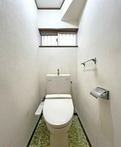 【中古】鶴ヶ島市上広谷中古住宅のトイレ|シンプルで使いやすいトイレです