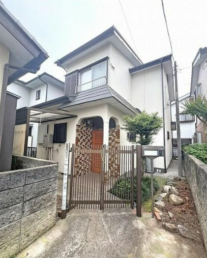【中古】鶴ヶ島市上広谷中古住宅の外観|鶴ヶ島駅徒歩9分です☆